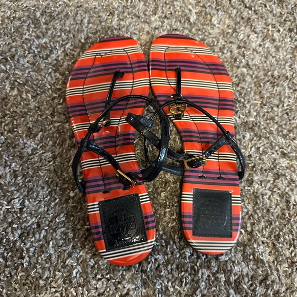 Tory Burch Emma flat thong in colorful stripes. 6 - Picture 2 of 4